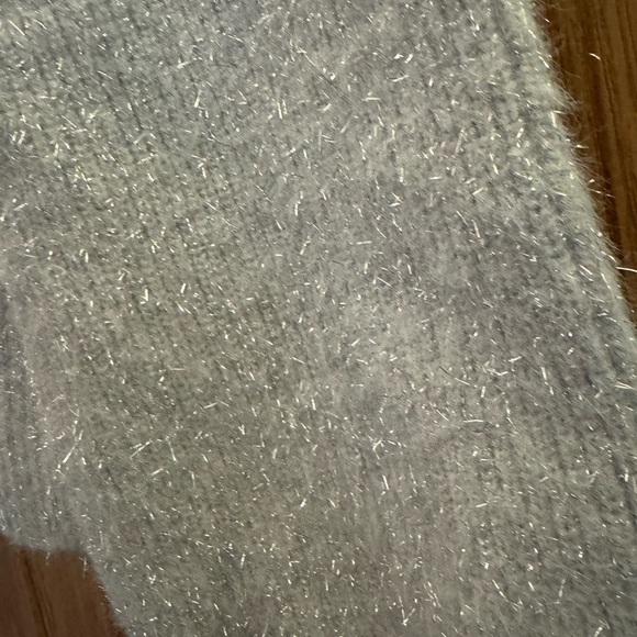 NWOT DKNY Women's Light Silver Metallic Crew Neck Sweater - Picture 2 of 2